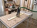 Установка фрезера Festool DF 500 Q Domino в стационарном положении.